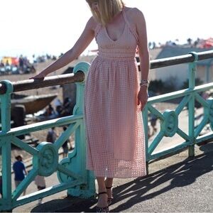 Top Shop Shell Pink Halter MIDI Dress, New with Tags